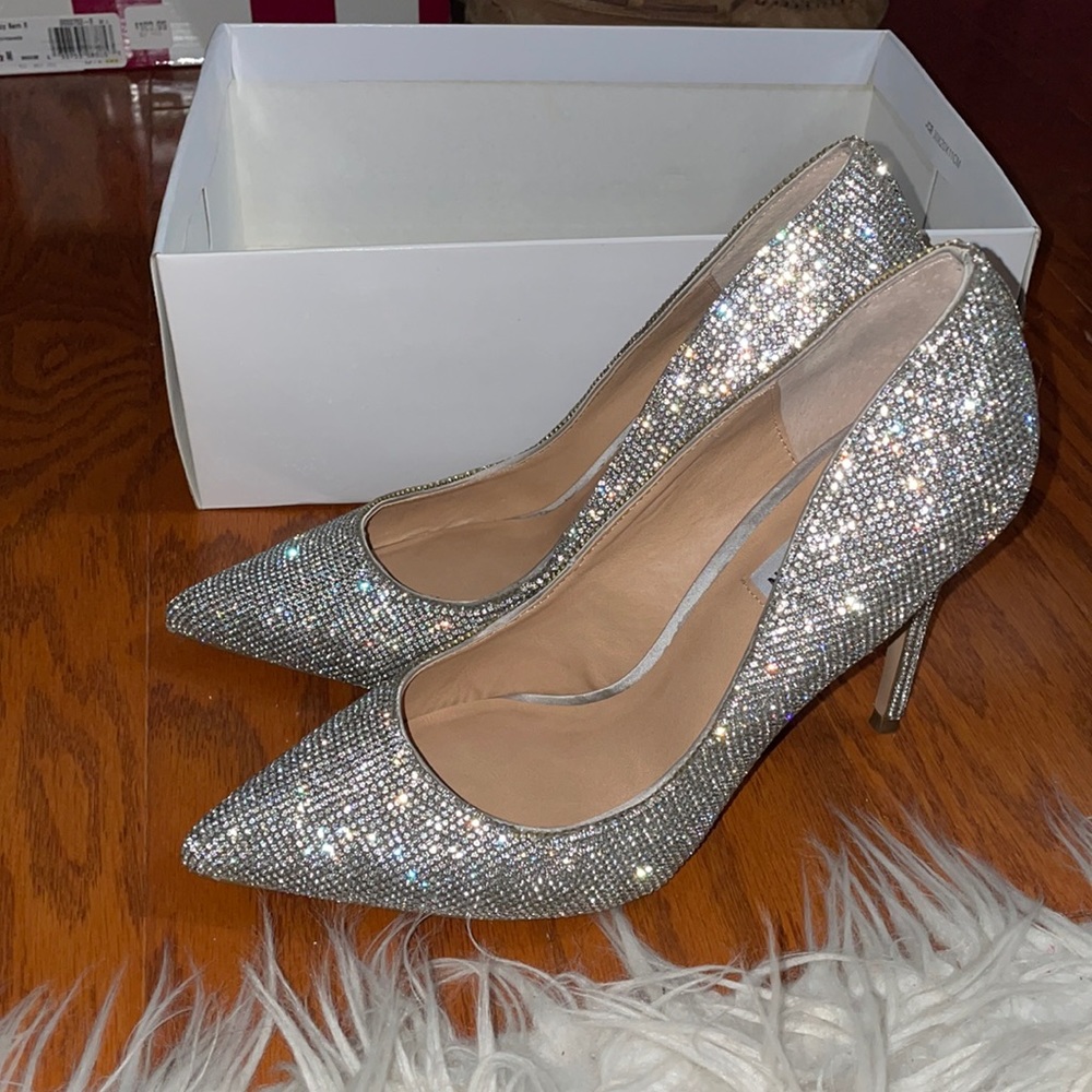 Steve Madden Pointed Toe Heels